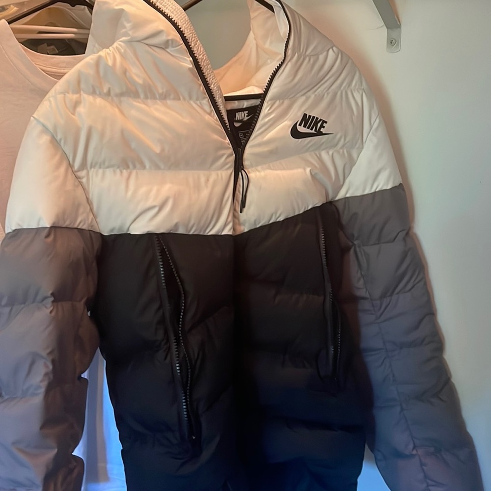 COPY - COPY - Nike Black and White puffer.